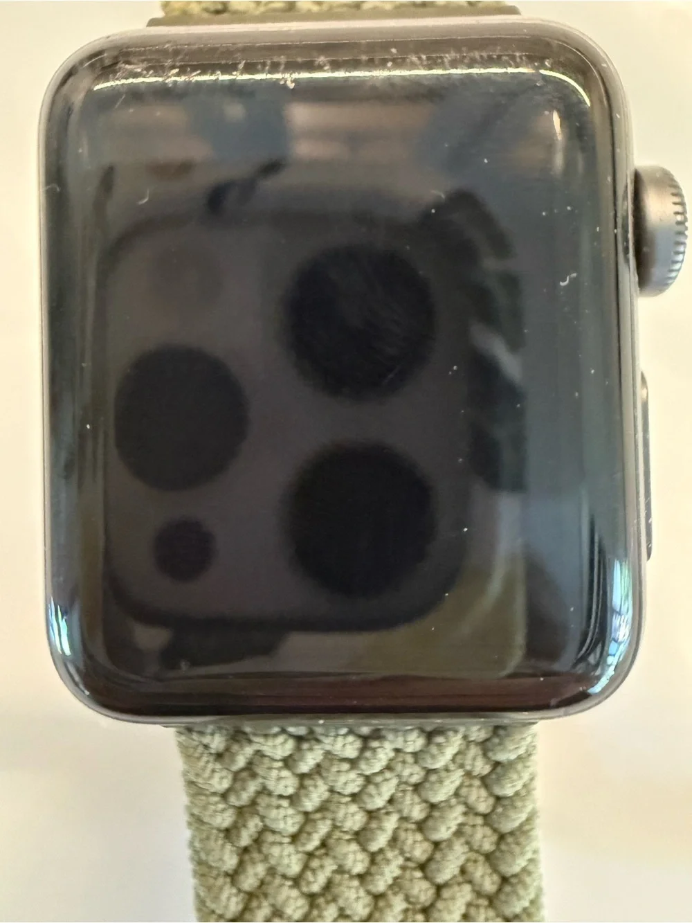 Apple Watch Series 3 38mm aluminum with olive green braided wrist band